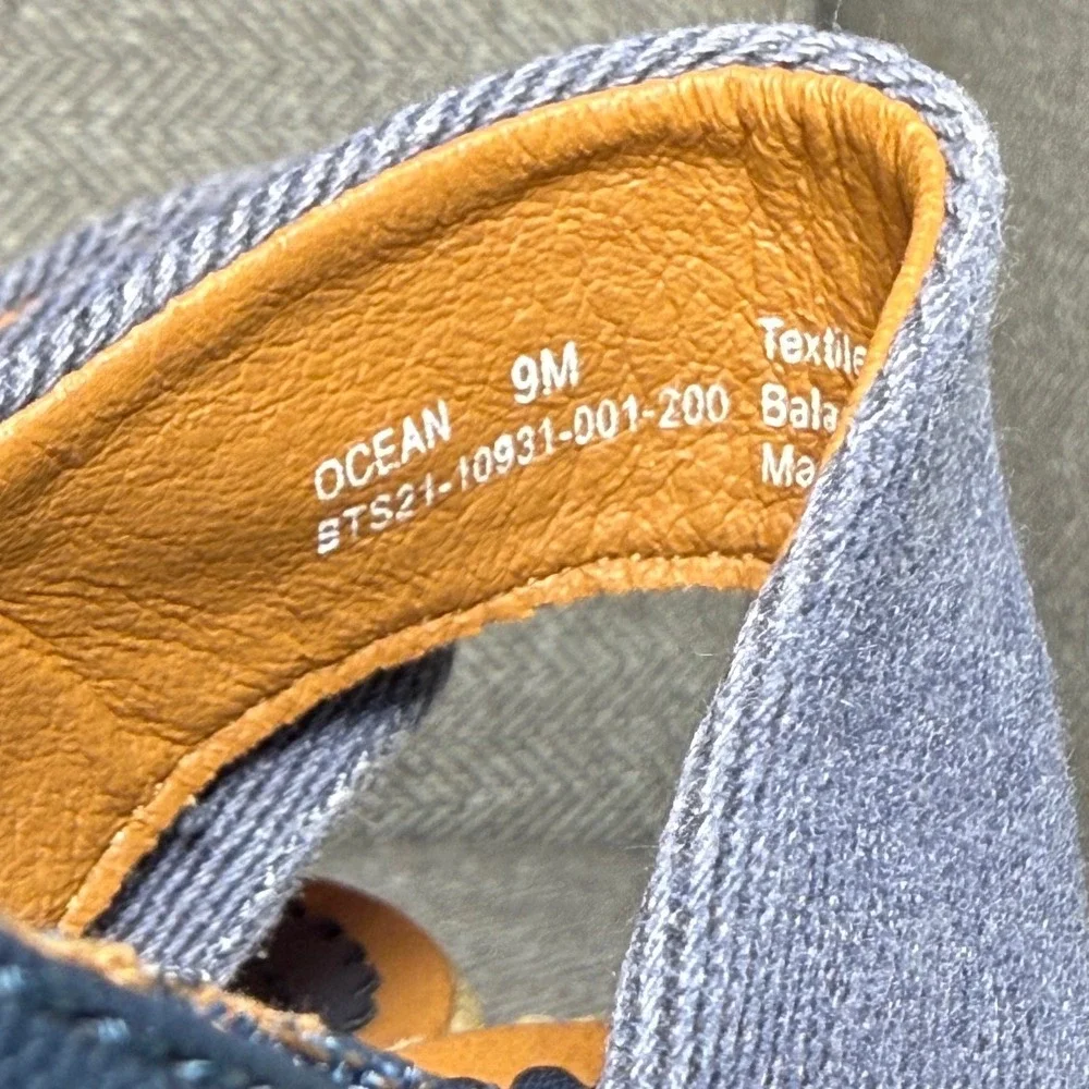 BareTraps ocean espadrille